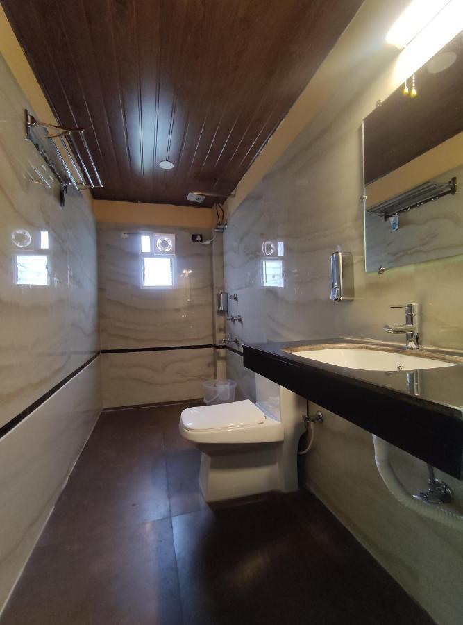 Jim'S Motel Kalchini Luaran gambar